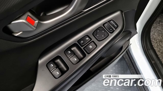 Hyundai Kona 2018 — photo 17