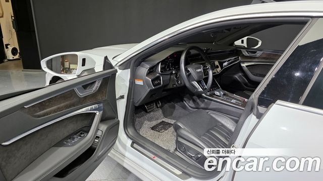 Audi A7 2020 — photo 10
