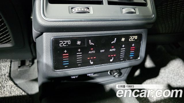 Audi A7 2020 — photo 17