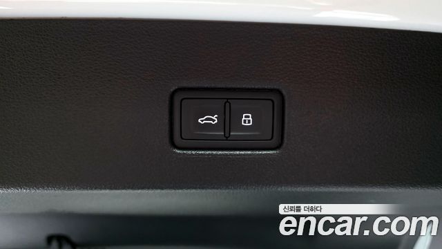Audi A7 2020 — photo 18