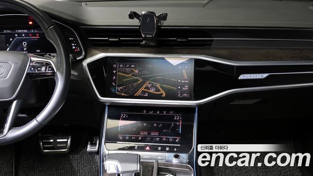 Audi A7 2020 — photo 19