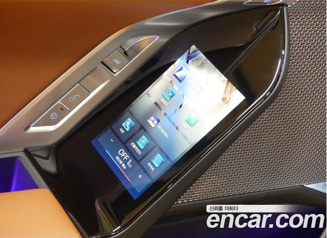 BMW 7-Series 2025 — photo 16