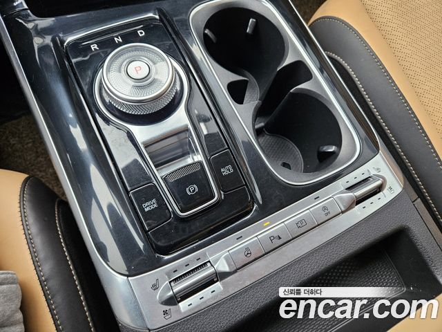 Kia Canival 2022 — photo 9