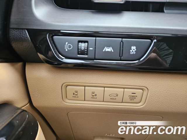 Kia Canival 2022 — photo 12