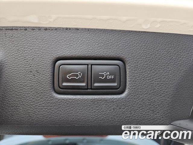 Kia Canival 2022 — photo 16