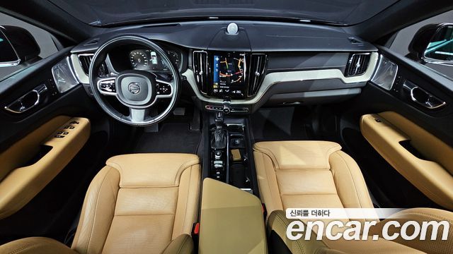 Volvo XC60 2018 — photo 7