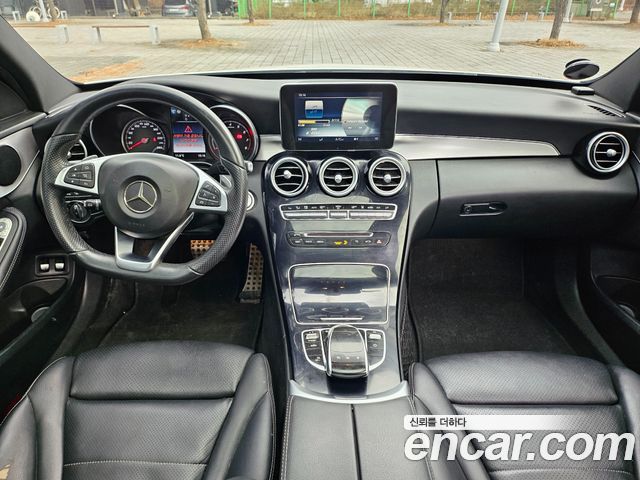 Mercedes-Benz C-Class 2018 — photo 16