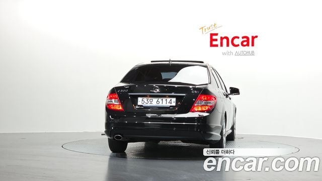 Mercedes-Benz C-Class 2011 — photo 4