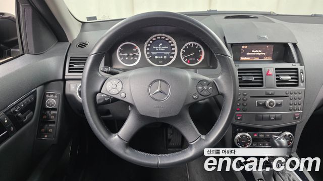 Mercedes-Benz C-Class 2011 — photo 13