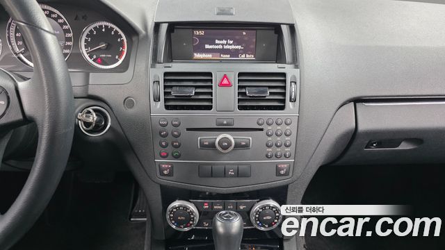 Mercedes-Benz C-Class 2011 — photo 14