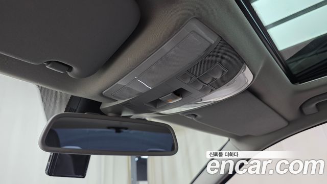 Mercedes-Benz C-Class 2011 — photo 16