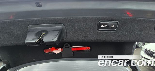 Hyundai Genesis 2015 — photo 17