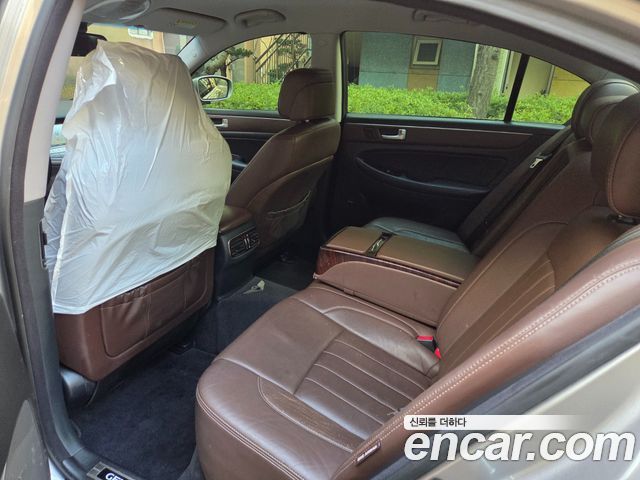 Hyundai Genesis 2013 — photo 10