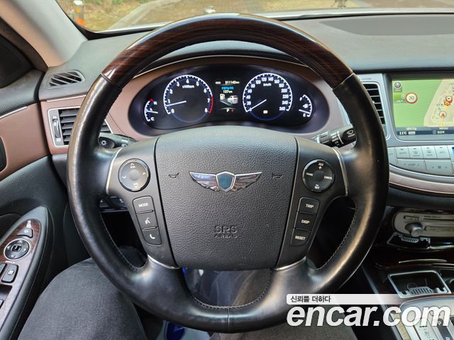 Hyundai Genesis 2013 — photo 12