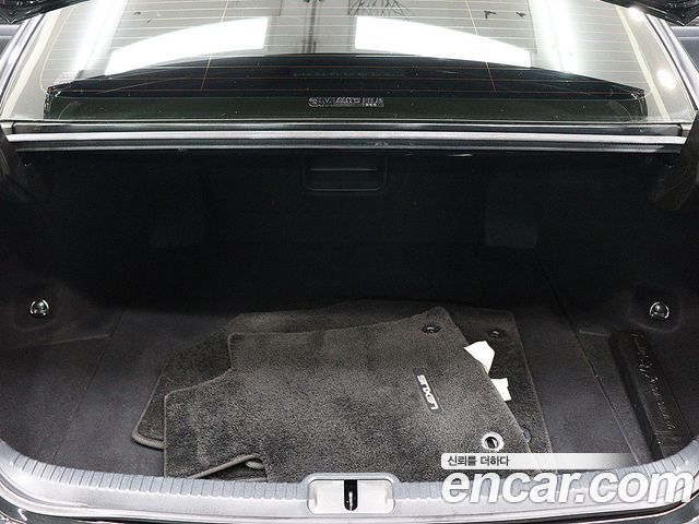 Lexus ES 2021 — photo 18