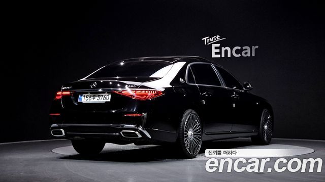 Mercedes-Benz S-Class 2023 — photo 2