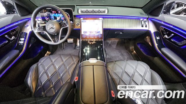 Mercedes-Benz S-Class 2023 — photo 7