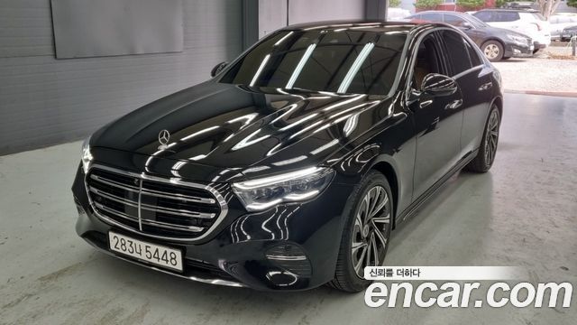 Mercedes-Benz E-Class 2024 — photo 2