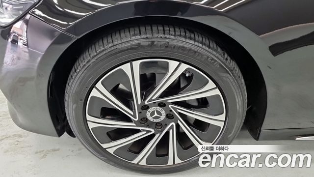 Mercedes-Benz E-Class 2024 — photo 5