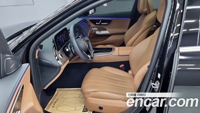 Mercedes-Benz E-Class 2024 — photo 10