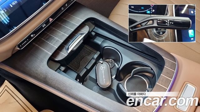 Mercedes-Benz E-Class 2024 — photo 12