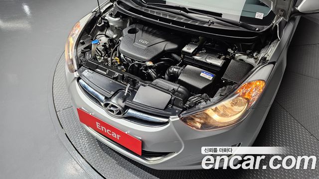 Hyundai AVANTE 2012 — photo 6