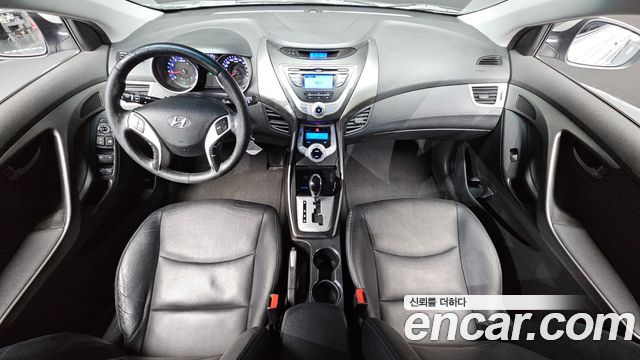 Hyundai AVANTE 2012 — photo 7