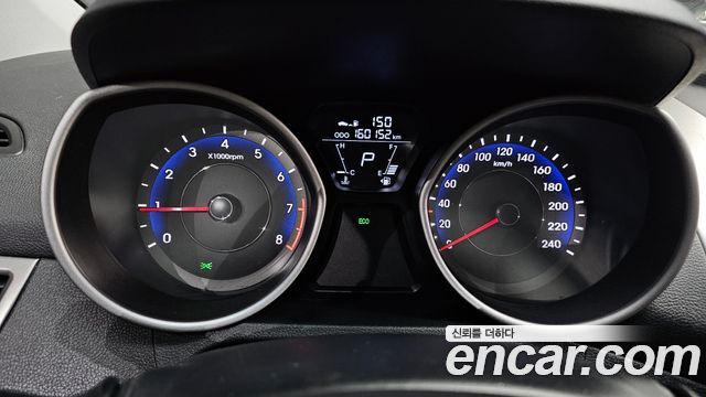 Hyundai AVANTE 2012 — photo 8