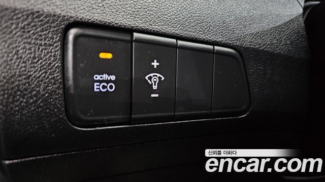Hyundai AVANTE 2012 — photo 15