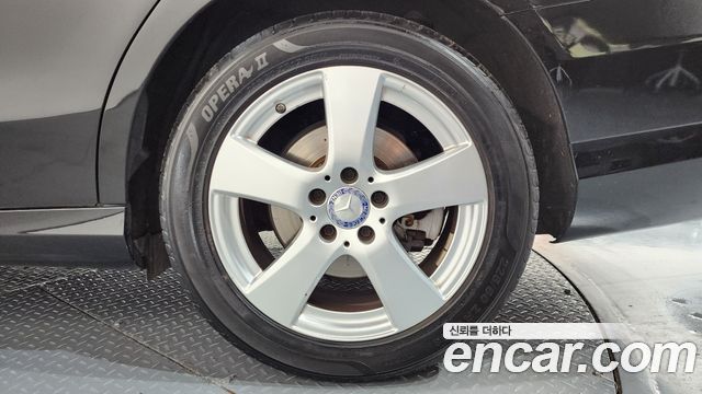 Mercedes-Benz C-Class 2017 — photo 5