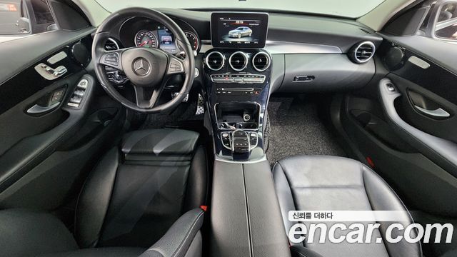 Mercedes-Benz C-Class 2017 — photo 7