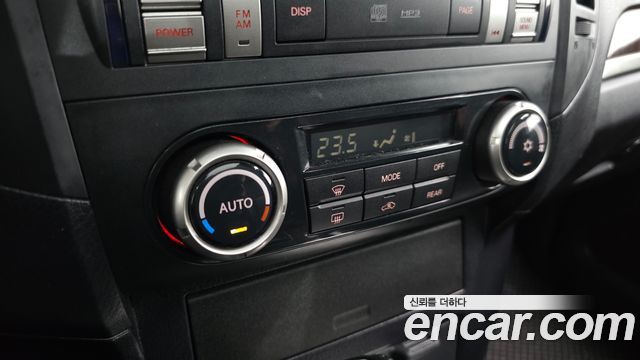 Mitsubishi Pajero 2009 — photo 15