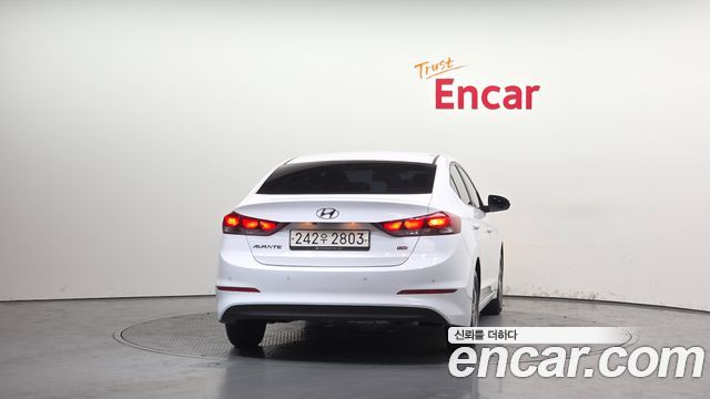 Hyundai AVANTE 2017 — photo 4