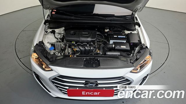 Hyundai AVANTE 2017 — photo 6