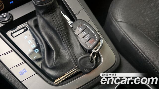 Hyundai AVANTE 2017 — photo 20