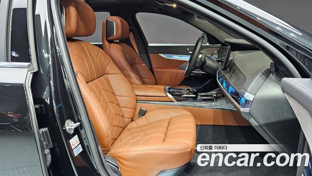 BMW 7-Series 2024 — photo 10