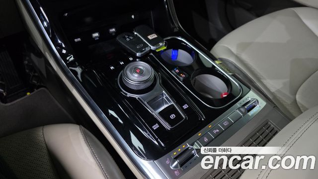 Kia Canival 2021 — photo 9
