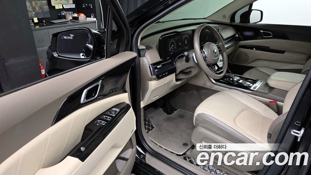 Kia Canival 2021 — photo 10