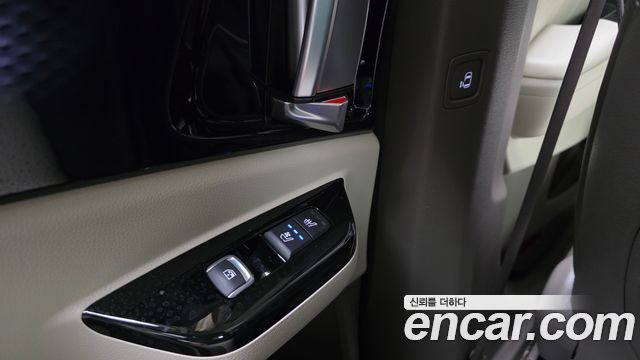 Kia Canival 2021 — photo 16