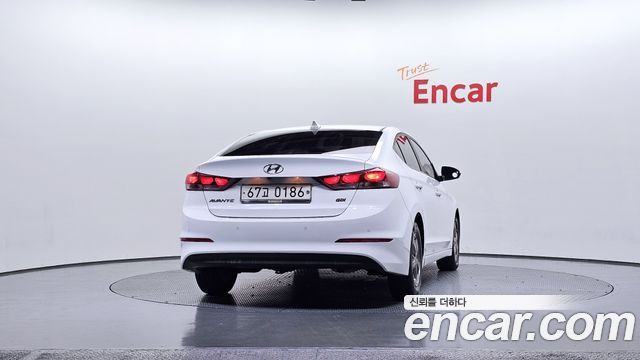Hyundai AVANTE 2017 — photo 4