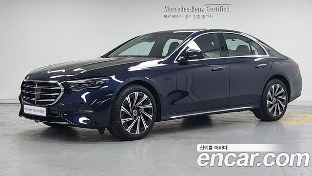 Mercedes-Benz E-Class 2025 — photo 1