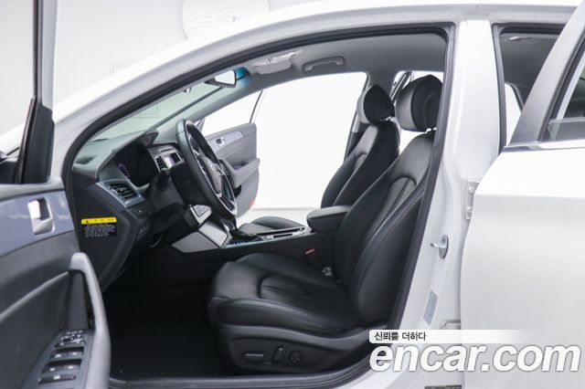 Hyundai Sonata 2016 — photo 8