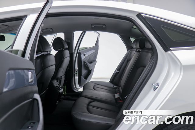 Hyundai Sonata 2016 — photo 9