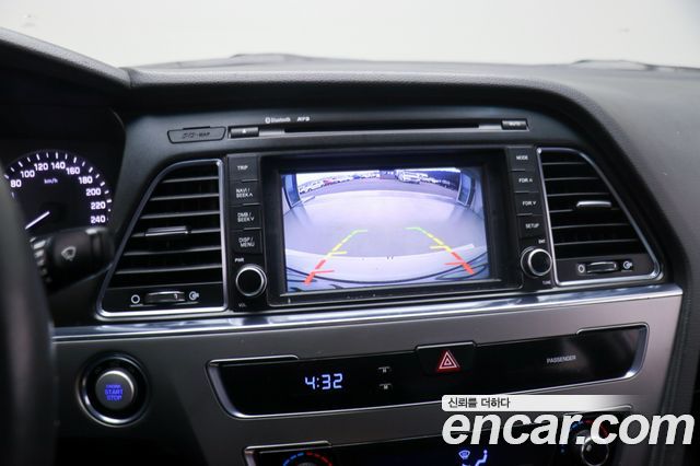 Hyundai Sonata 2016 — photo 14