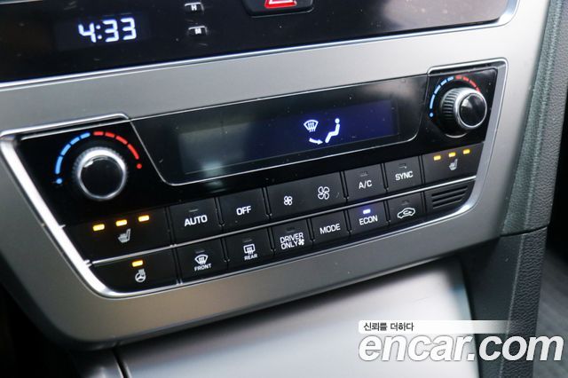 Hyundai Sonata 2016 — photo 15