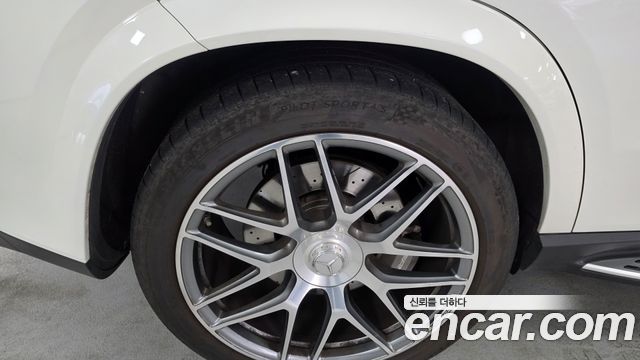 Mercedes-Benz GLE-Class 2023 — photo 5