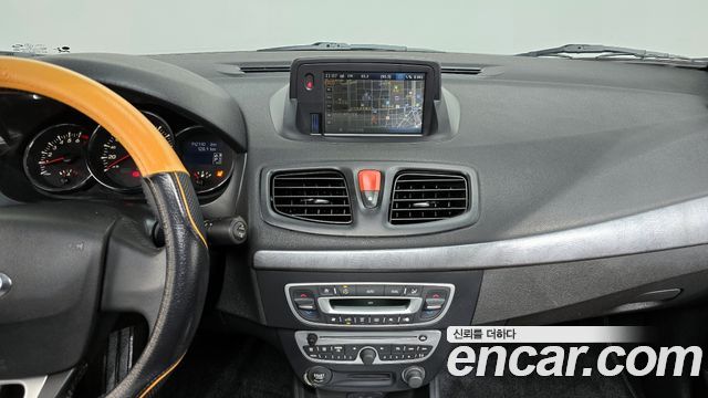 Renault Korea SM3 2010 — photo 14