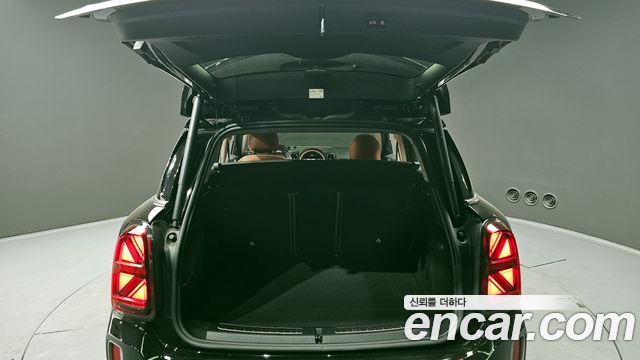 Mini Countryman 2021 — photo 20