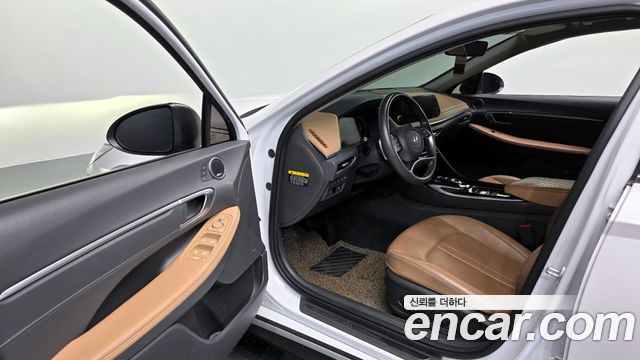Hyundai Sonata 2020 — photo 11