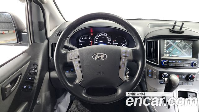 Hyundai Starex 2019 — photo 13